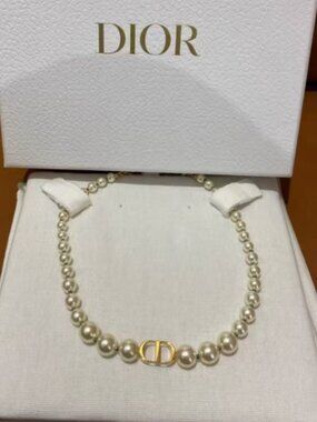 Dior Pearl Choker